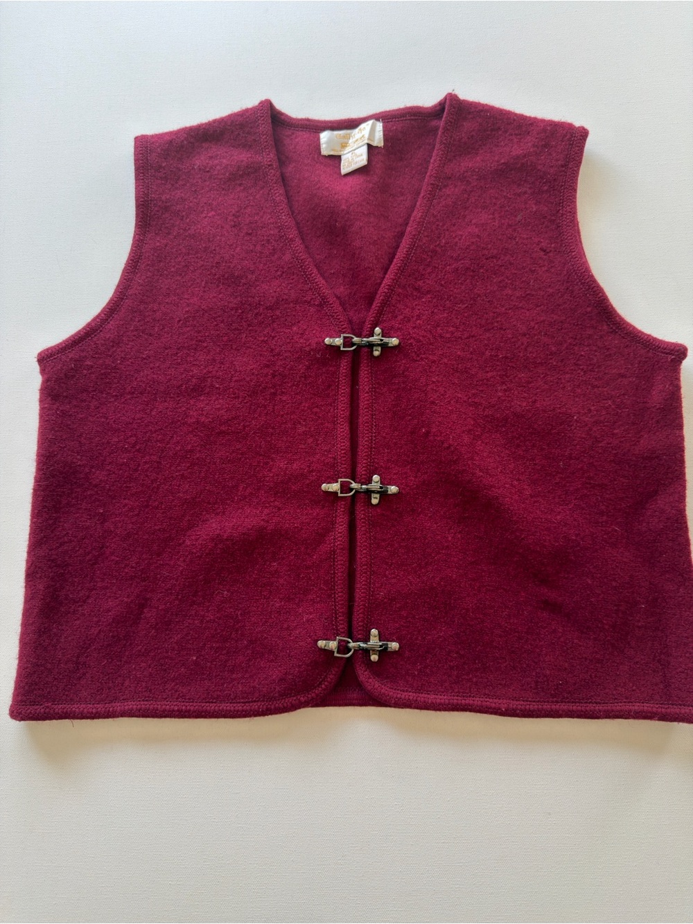EUC Women's Tally Ho Burgundy Wool Vest Hook Closures Size Petite Large (KB10)